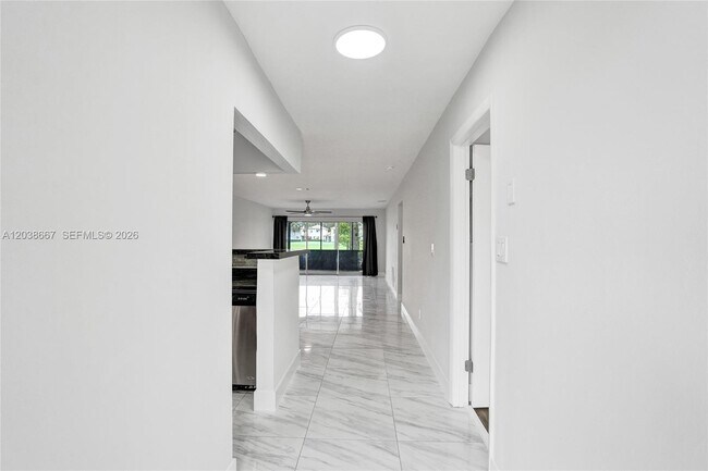 Foto del edificio - 9540 Oakburst Ln
