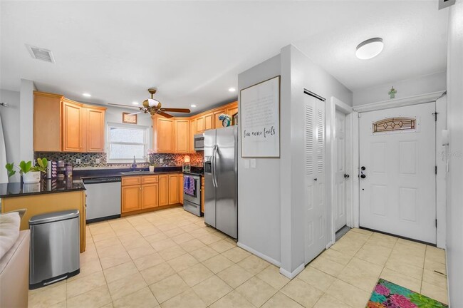 Building Photo - 11414 Walsingham Rd