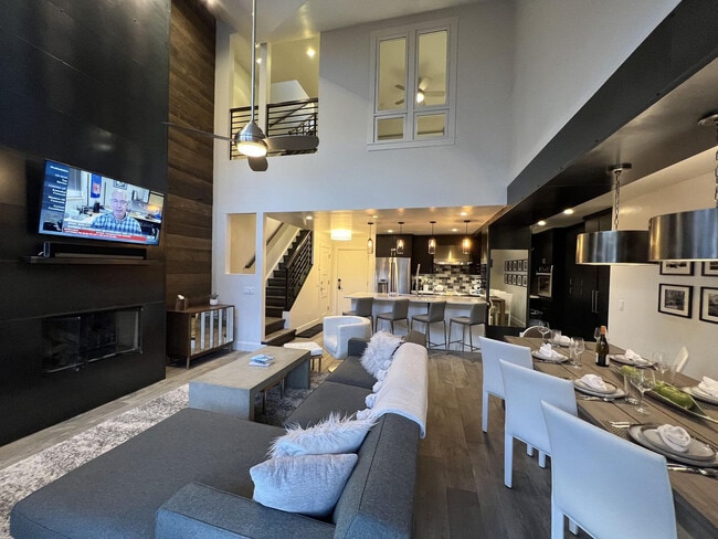 Foto del edificio - 113 Lost Creek Ln