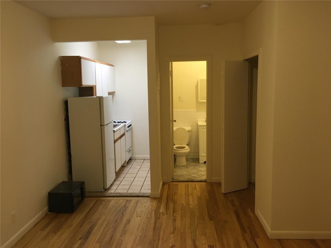 Building Photo - 230 East 14th Street