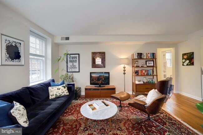 Building Photo - 3911 Langley Ct NW