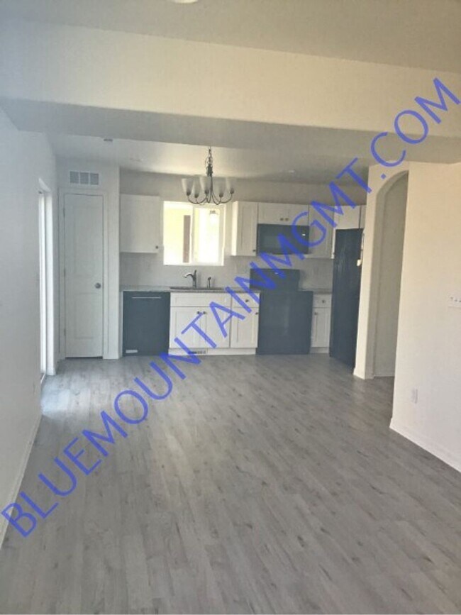 Building Photo - 3 br, 2.5 bath House - 728 Endeavor Way