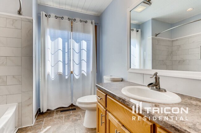 Foto del edificio - 15250 Sodium St NW