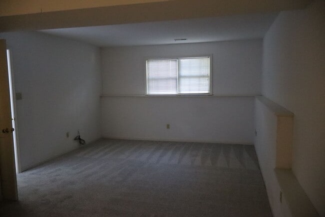 Building Photo - 1900 S El Dorado Dr