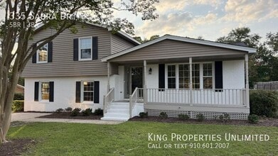 Building Photo - 335 Sabra Dr