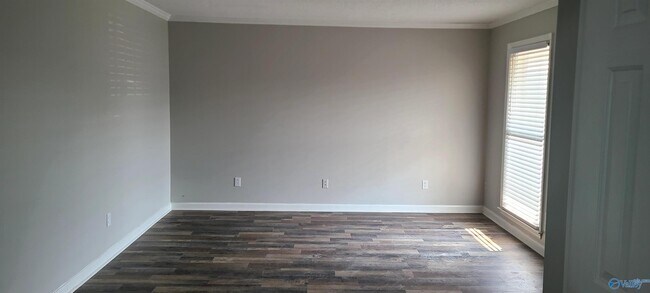 Foto del edificio - 6218 Robinhood Ln NW