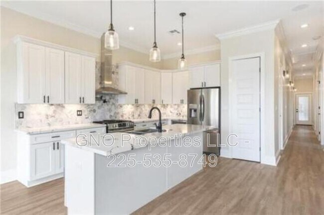 Building Photo - 1535 Schnell Dr