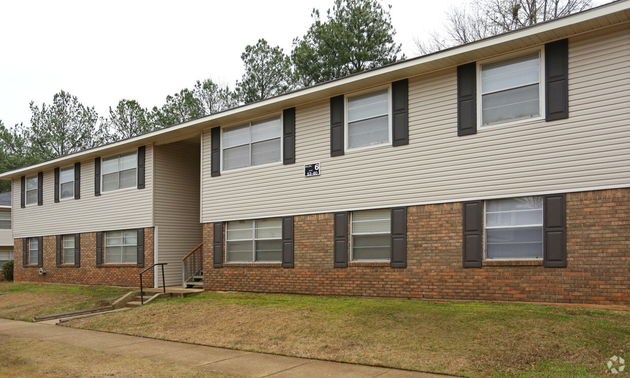 Primary Photo - Field Crest Apartments