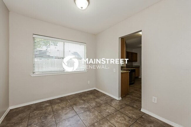 Foto del edificio - 4 Bedroom Pet-Friendly Home in Fort Worth,...