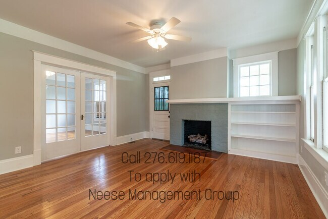 Foto del edificio - 809 Colonial Rd SW