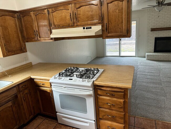 Foto del edificio - 4120 W Iris Ave