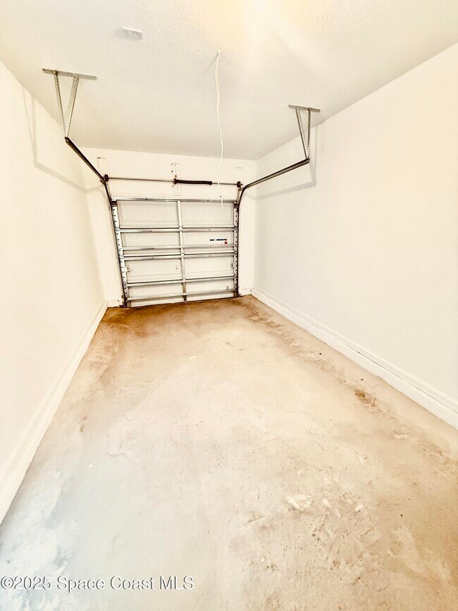 Foto del edificio - 1858 Bluewater Ln