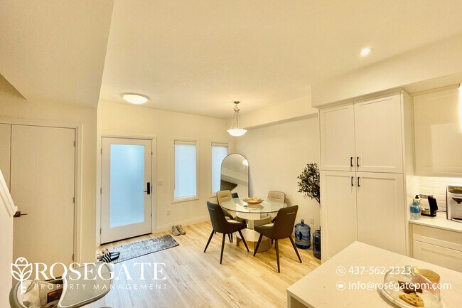 Building Photo - Modern 3-Bedroom, 2.5-Bath Home in Guelph ...