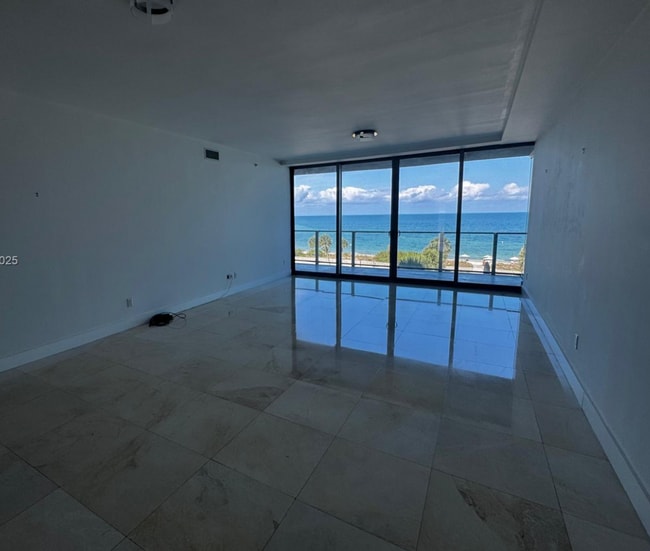 Building Photo - Oceana Key Biscayne Large 3 bedroom for rent