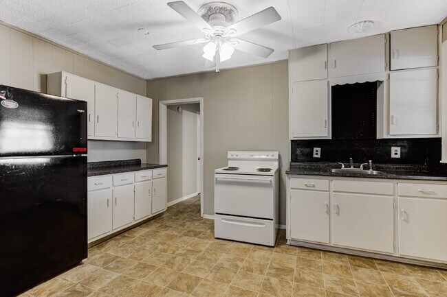 Foto del edificio - Midtown 1BR with appliances included
