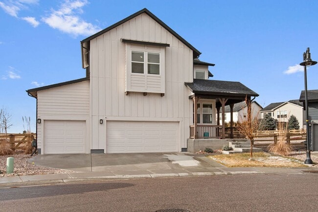 Building Photo - Luxury 5 Bedroom, 3.5 Bathroom in Timnath