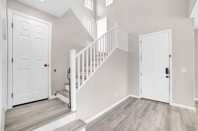 Foto del edificio - STUNNING SUMMERLIN GEM! 3-BEDROOM 2.5 BATHS!