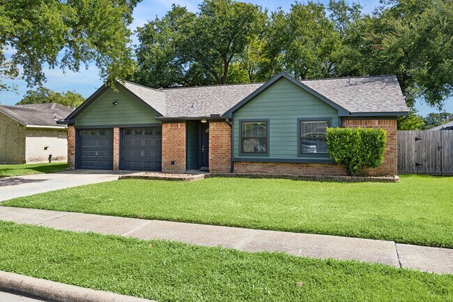 Foto del edificio - 1605 Cypress Hollow St