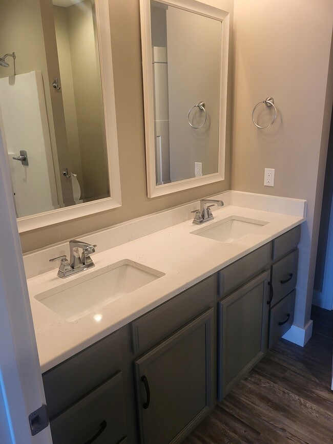 Building Photo - 2422 13th St