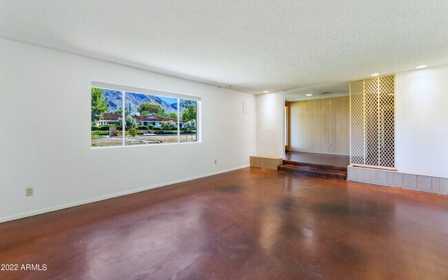 Building Photo - 4601 E Exeter Blvd