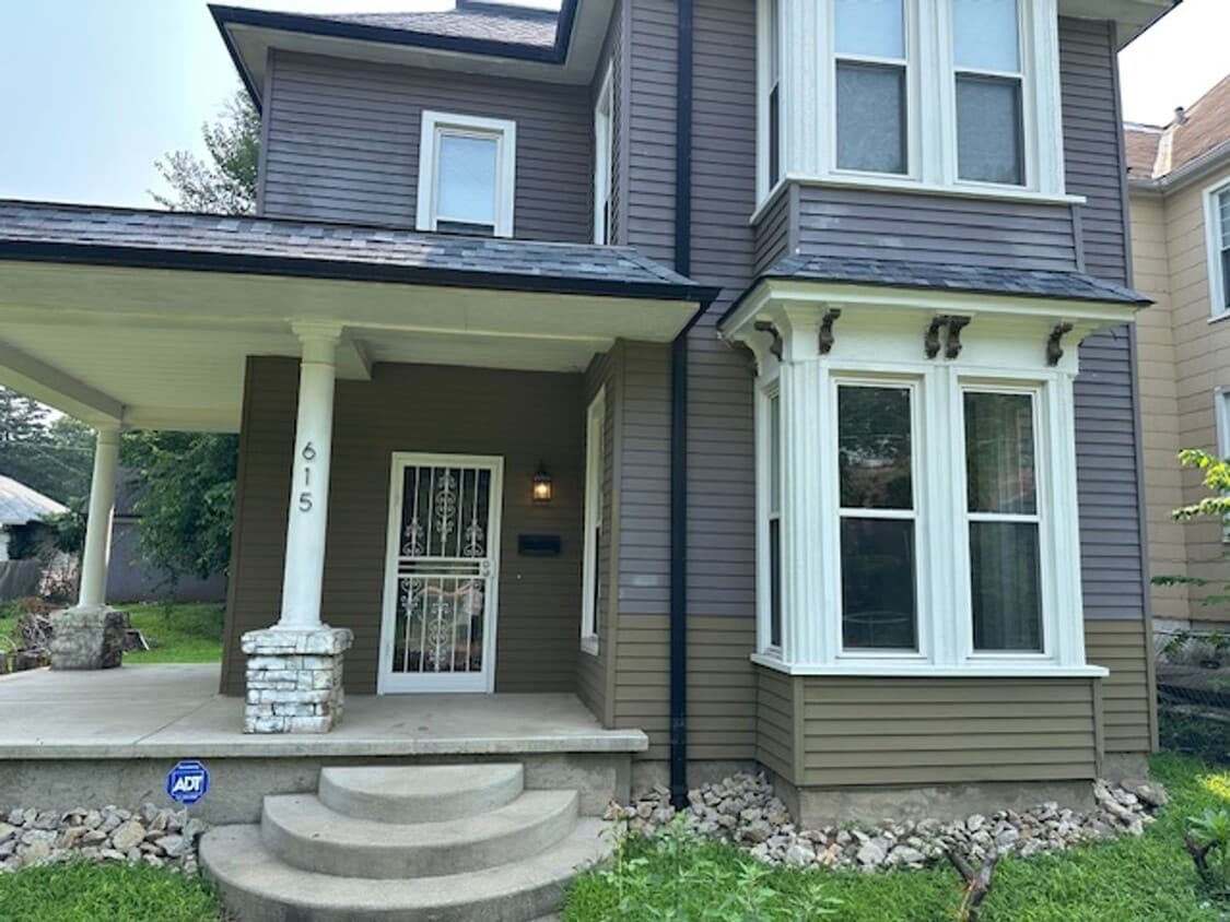 Primary Photo - 615 N 22nd St