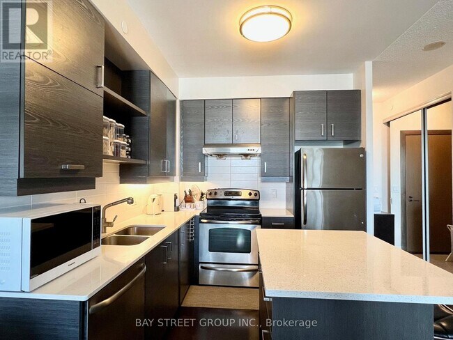 Photo du bâtiment - 8228 Birchmount Rd