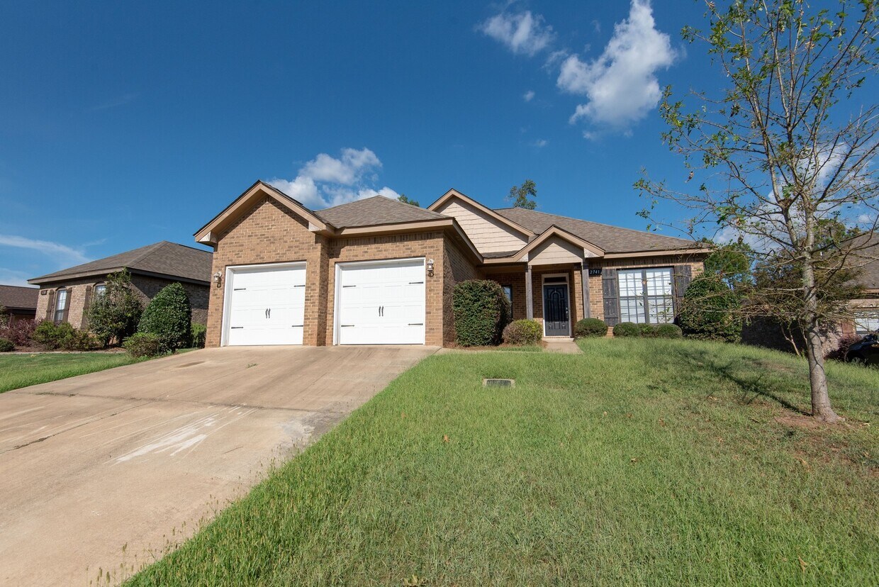 2741 Sophia Way, Auburn, AL 36830 House Rental in Auburn, AL