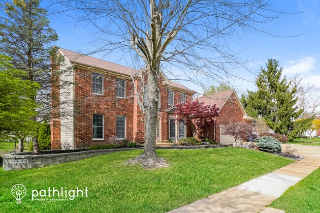 Building Photo - 2211 Oak Crest Manor Ln, Ballwin, MO, 63011