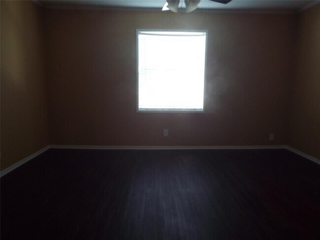 Foto del edificio - 10018 Sugarvine Ln