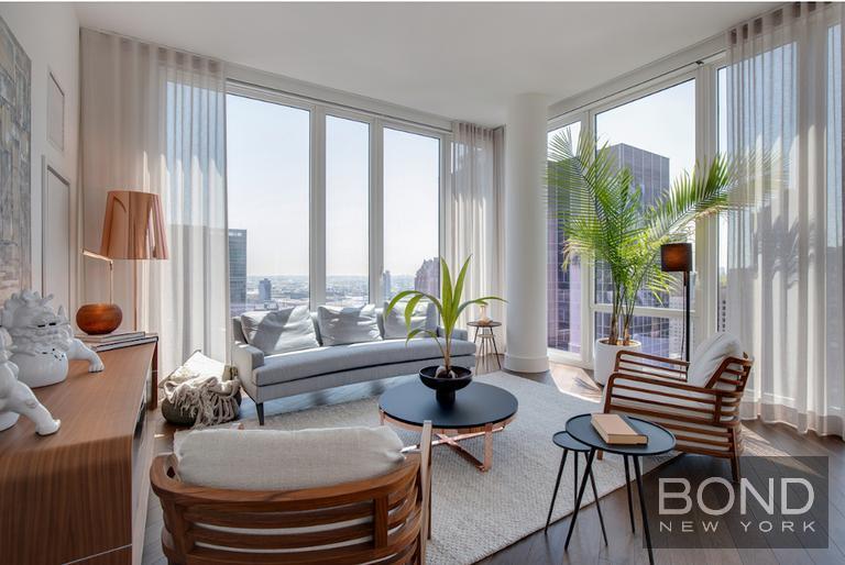 Foto principal - 222 E 44th St