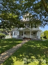 Building Photo - 1109 Lincoln Ct