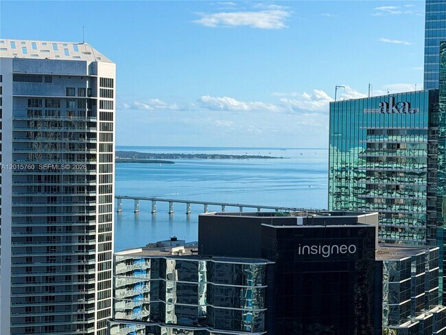 Building Photo - 1060 Brickell Ave