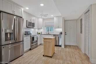 Building Photo - 4298 27th Ct SW
