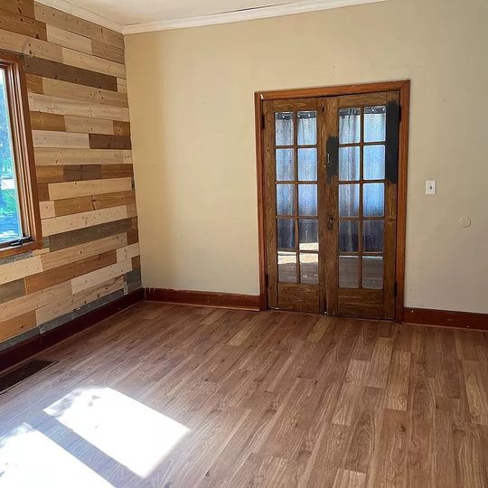 Foto del edificio - 310 N 13th St