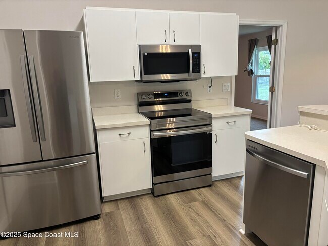 Foto del edificio - 280 Meehan Ave NW