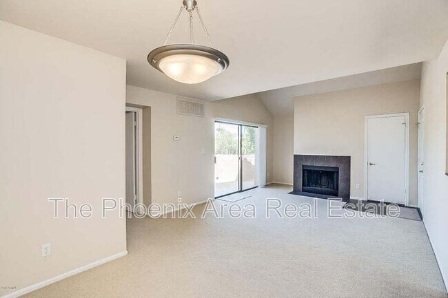Foto del edificio - 10055 E Mountainview Lake Dr