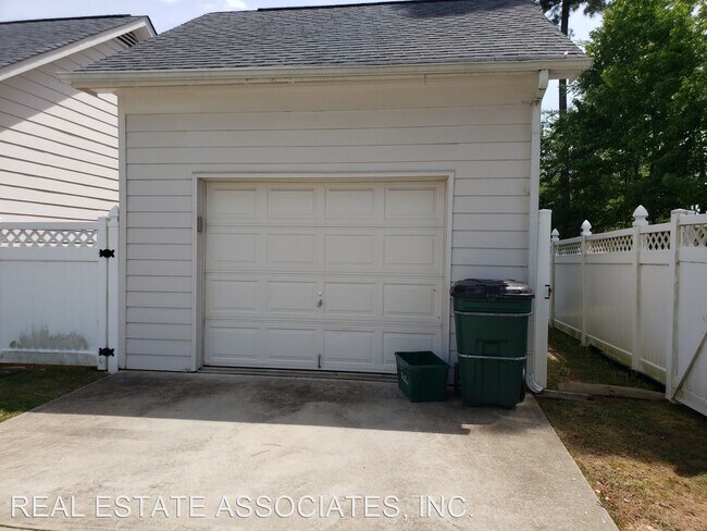 Foto del edificio - 3 br, 2.5 bath House - 20019 Roark Hoey Loop