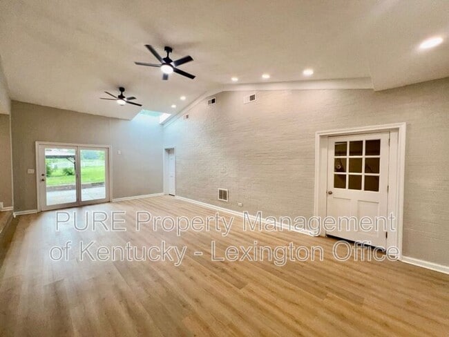 Photo - 3520 Combs Ferry Rd House