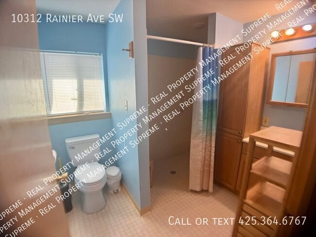 Building Photo - Perfect Family Home in Lakewood
