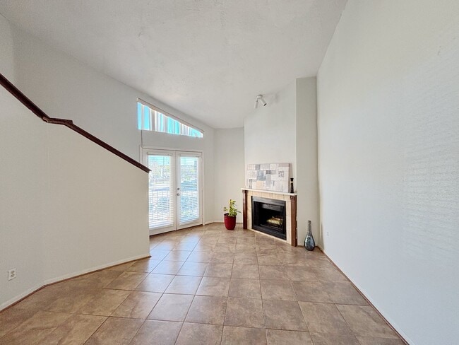 Foto del edificio - 10855 Meadowglen Ln
