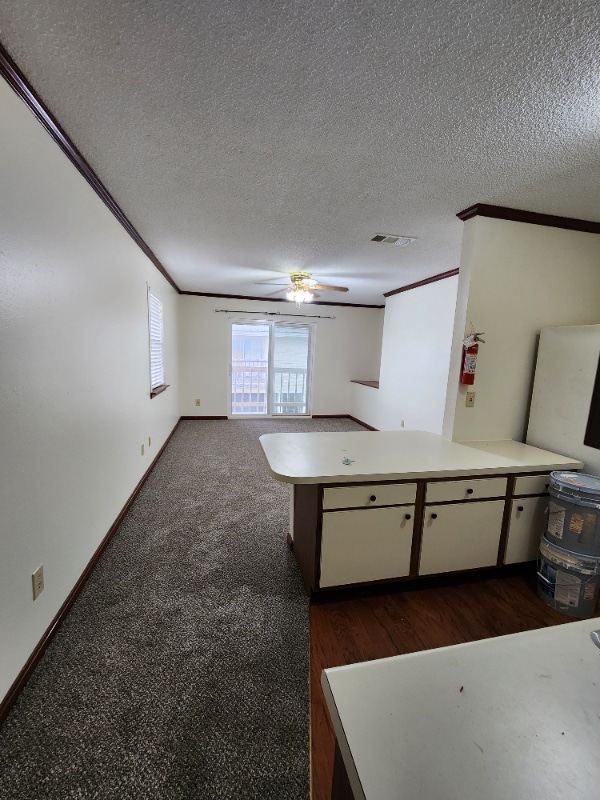 Building Photo - 4780 Pontchartrain Dr