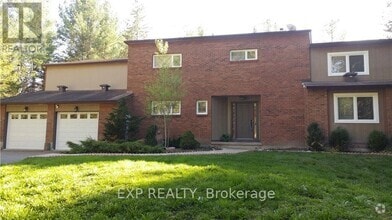 Building Photo - 7 Wild Acre Ln