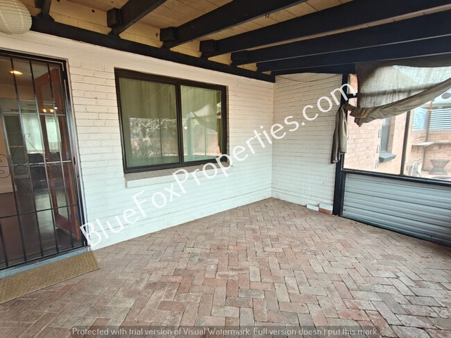 Foto del edificio - 3137 E Pima St