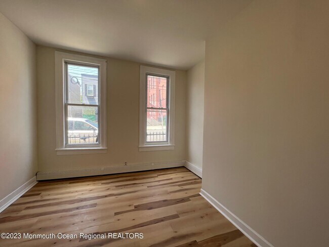 Foto del edificio - 216 Cambridge Ave