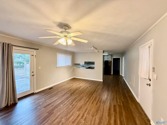 Foto del edificio - 804 Hodges St NW