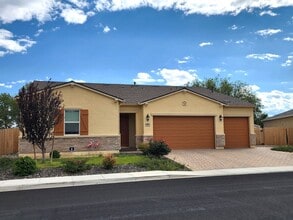 Building Photo - 2243 Butte Creek Dr