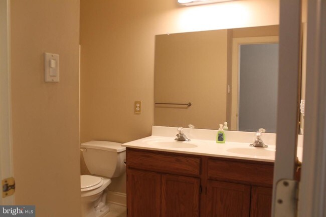 Foto del edificio - 4639 Old Oak Rd