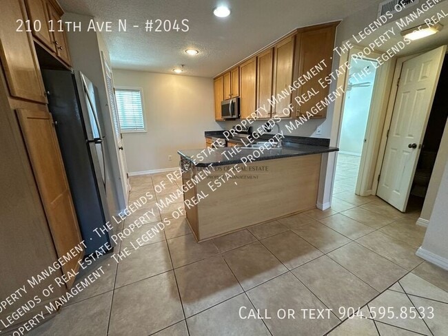 Foto del edificio - 210 11th Ave N