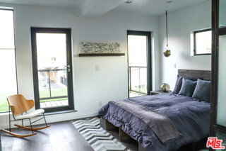 Building Photo - 715 N El Centro Ave