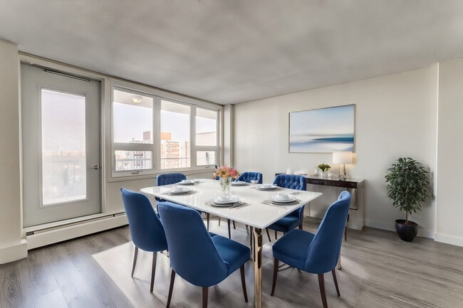 Building Photo - Fontana Place